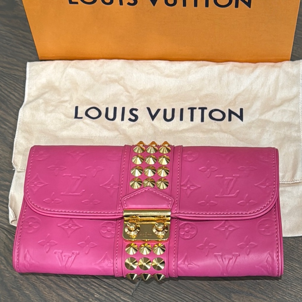 Louis Vuitton Pink and Gold Clutch with Luxurious Details